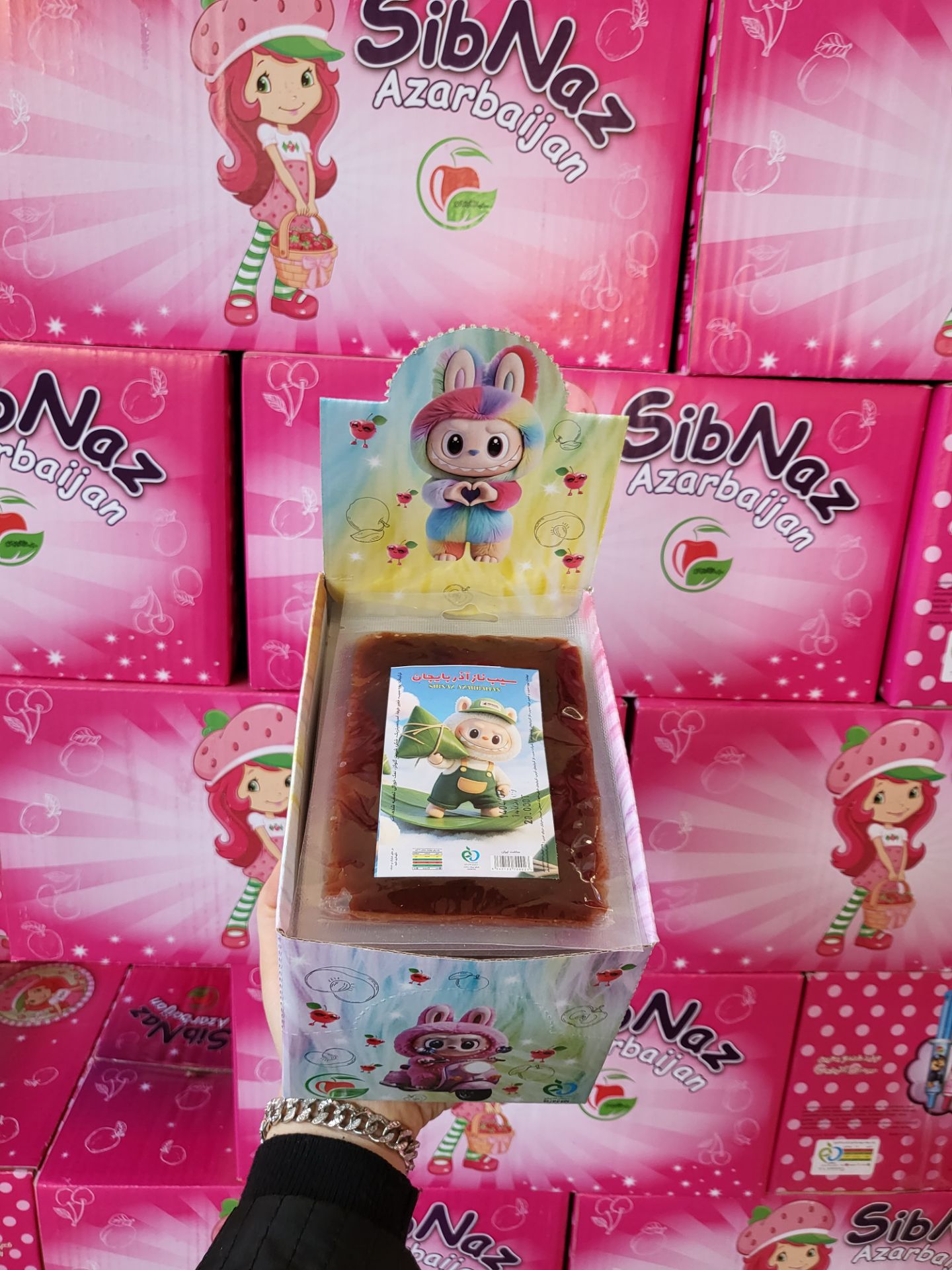 تمر طرح لبوبو سیب ناز